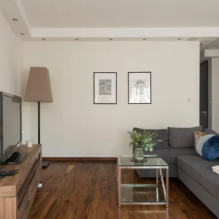 Royal Wilanow 2-bedroom شقة